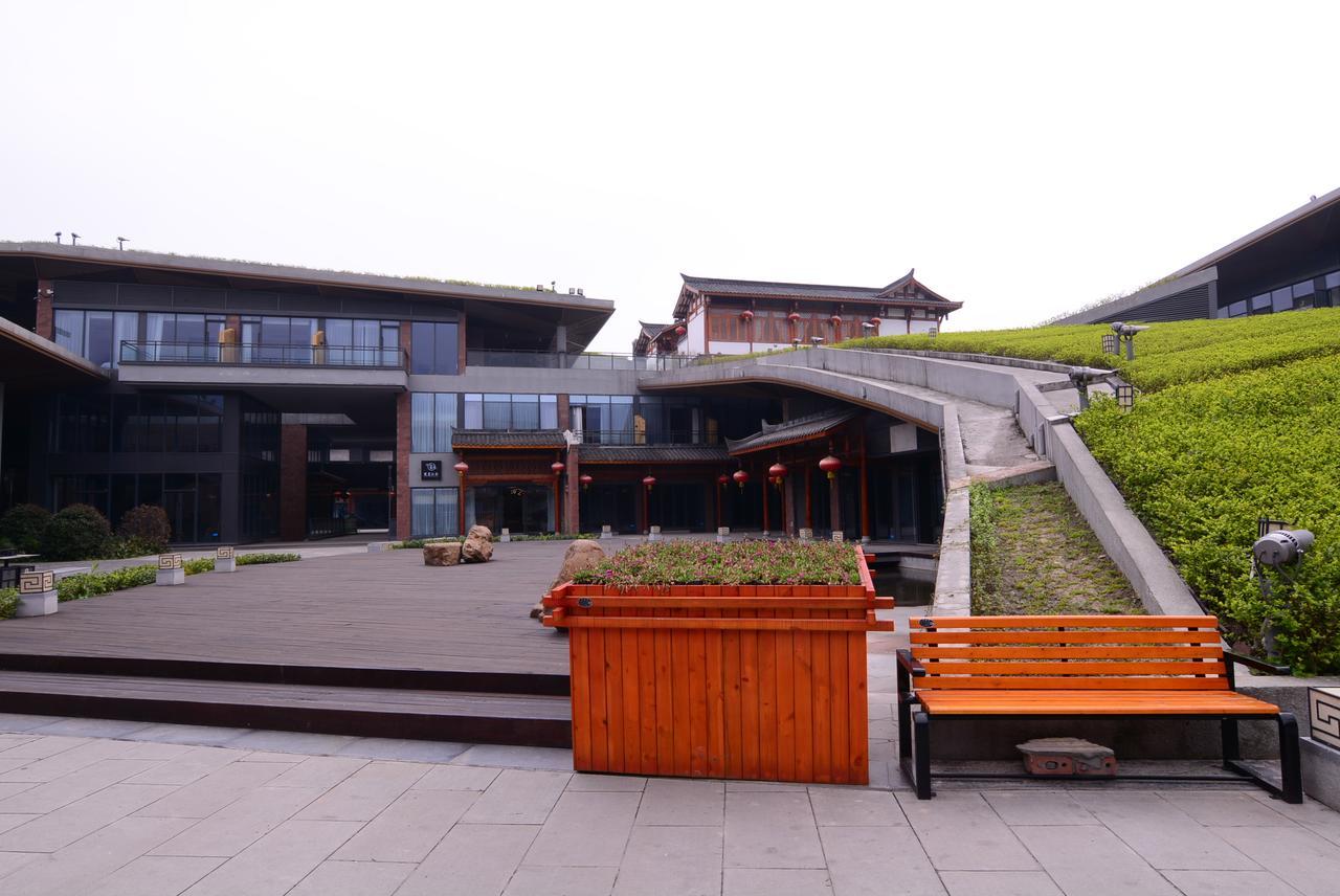Emeis Van Stars Mountain Lodge Emeishan Esterno foto